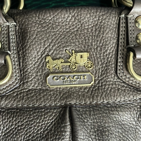 Coach bag with strap and top handle - Picture 2 of 12